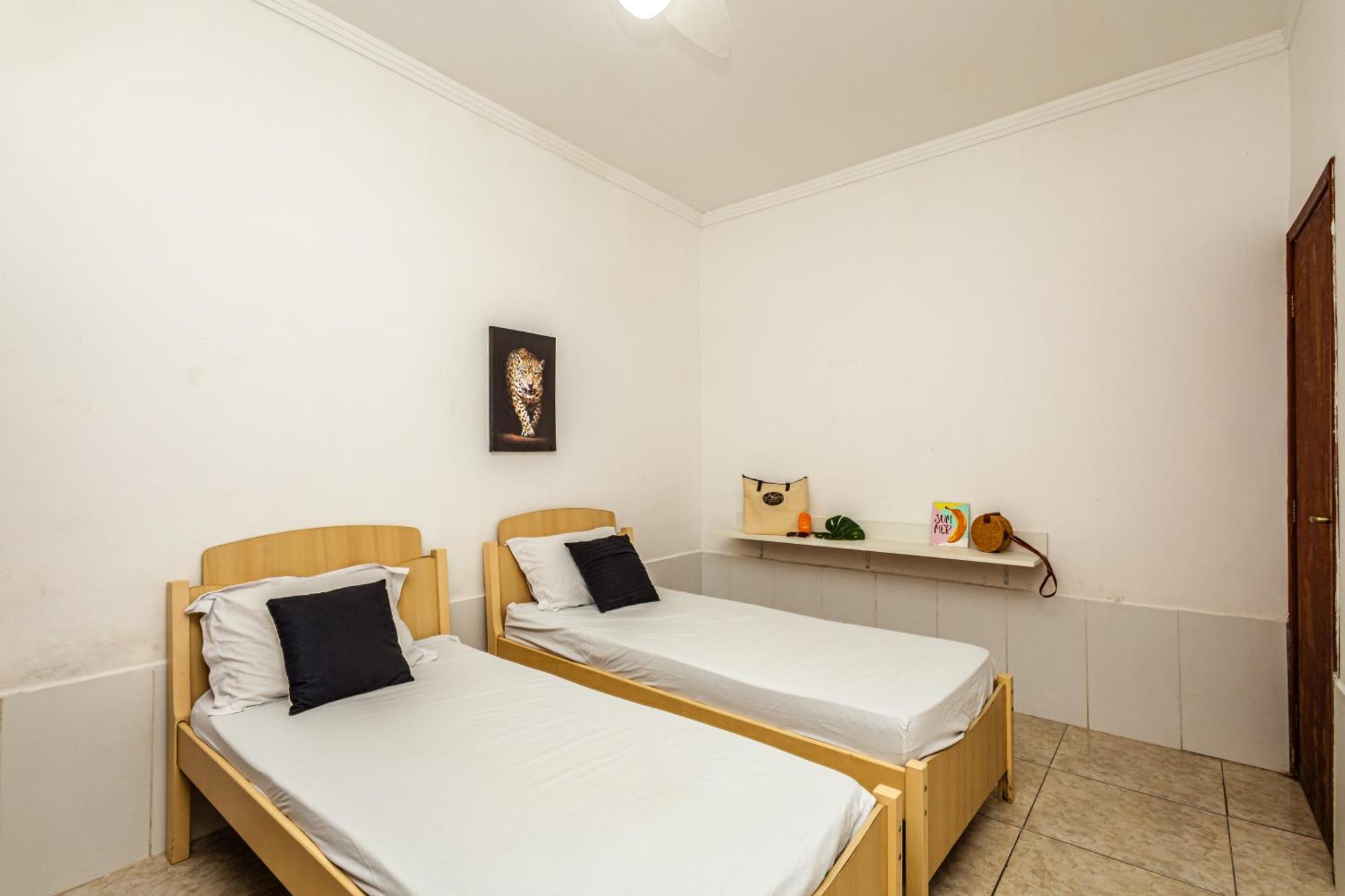 Casa Em Condominio, Ar Condicionado, Churrasqueira, Wi Fi 250mb E Estacionamento Gratis