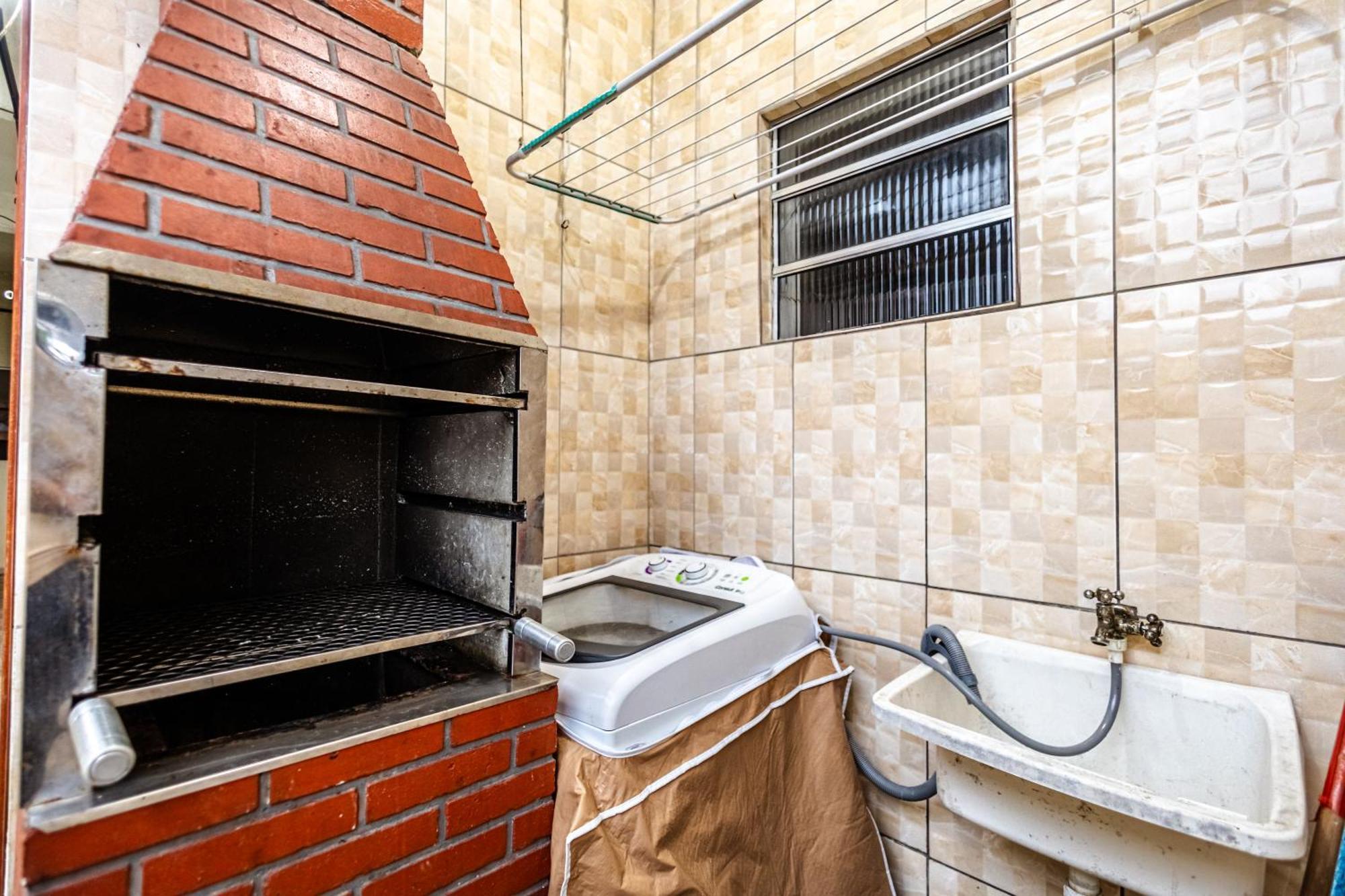 Casa de Férias Casa Em Condominio, Ar Condicionado, Churrasqueira, Wi Fi 250mb E Estacionamento Gratis Praia Grande (Santos)